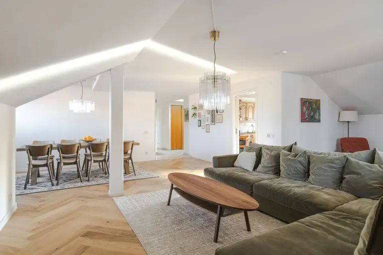 Bostadsrätt med 5 rum på Västra Vägen 14 i Linköping, bild 2 av 4