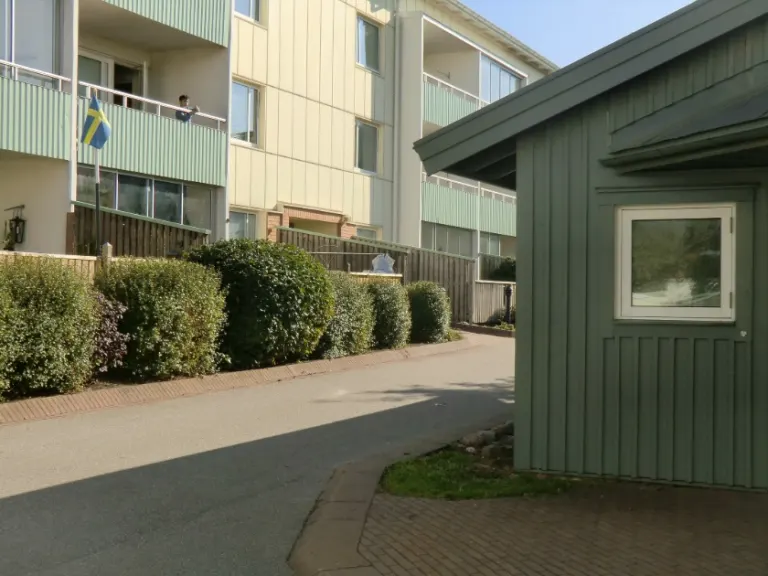 Hyresrätt med 3 rum på Badhusberget 2A i Lysekil, bild 2 av 2