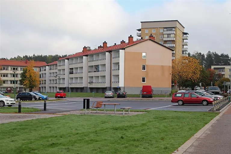 Hyresrätt med 2 rum på Furuvägen 5 C i Köping, bild 3 av 3
