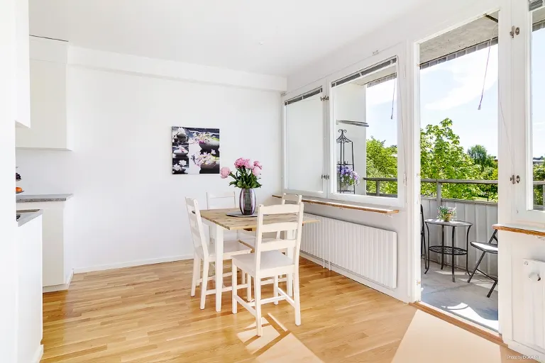 Hyresrätt med 3 rum på Domaregatan 2D i Eskilstuna, bild 3 av 5