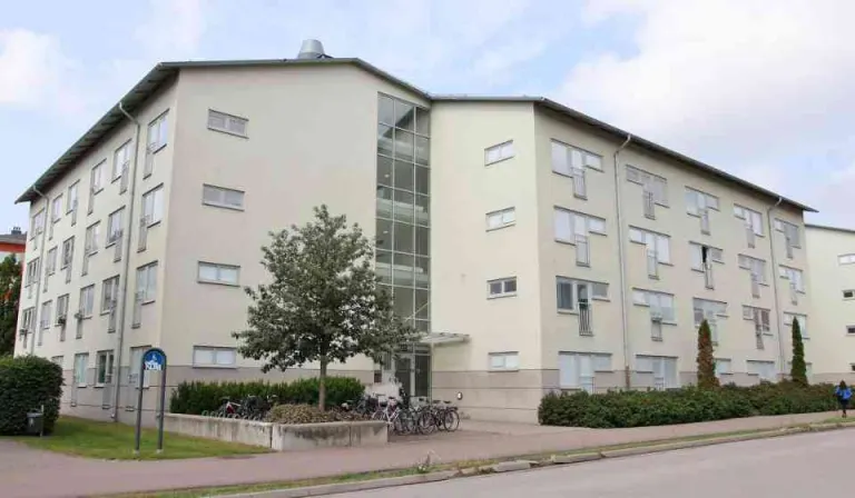 Hyresrätt med 1 rum på Vallavägen 2B i Linköping, bild 2 av 4