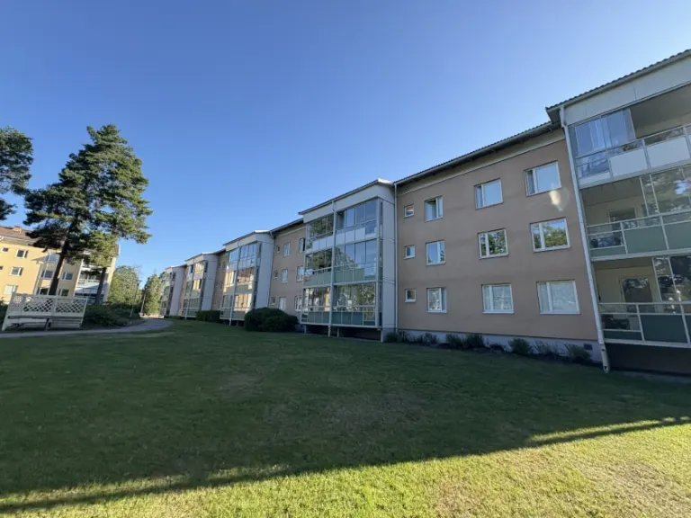 Hyresrätt med 3 rum på Låglandsvägen 37 i Oskarshamn, bild 2 av 5
