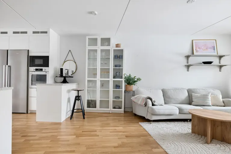 Bostadsrätt med 4 rum på Barkarbyvägen 96 i Järfälla