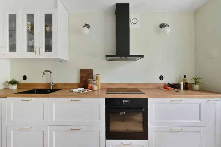 Bostadsrätt med 2 rum på Smörbrödsvägen 23 i Stockholm, bild 3 av 4