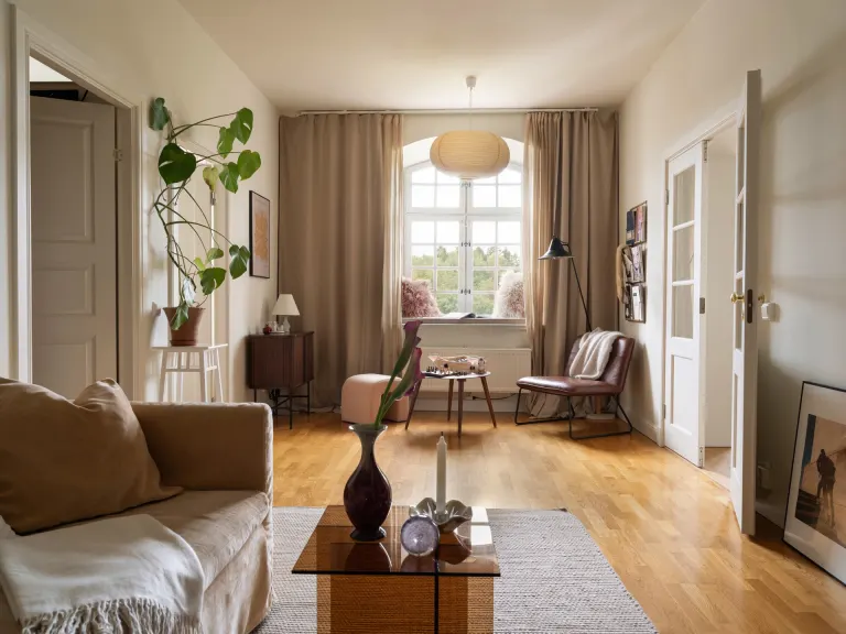 Bostadsrätt med 3 rum på Stora Kvinns väg 78 i Stockholm, bild 2 av 5