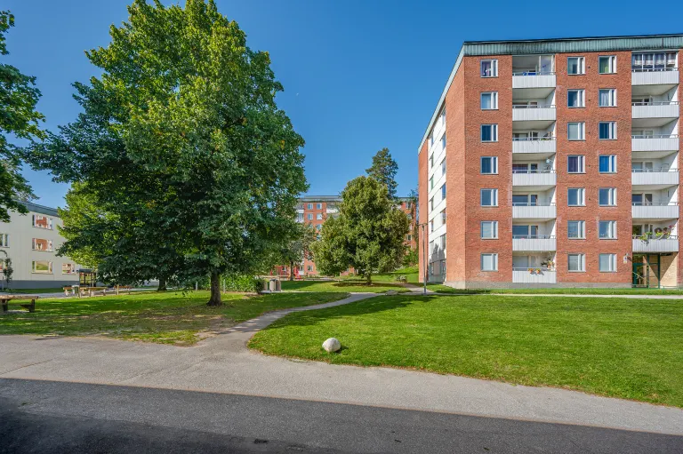 Hyresrätt med 4 rum på Bodastigen 11 i Södertälje, bild 2 av 5