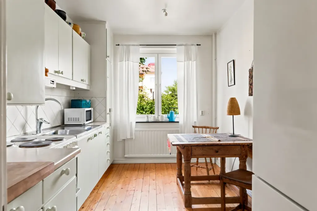 Bostadsrätt med 2 rum på Ahlbergers väg 4B i Nyköping, bild 2 av 4