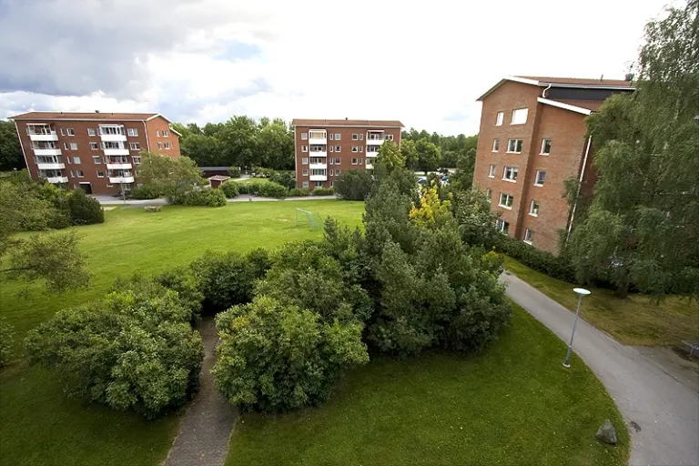 Hyresrätt med 3 rum på Krusenhofsvägen 17 i Norrköping, bild 2 av 2
