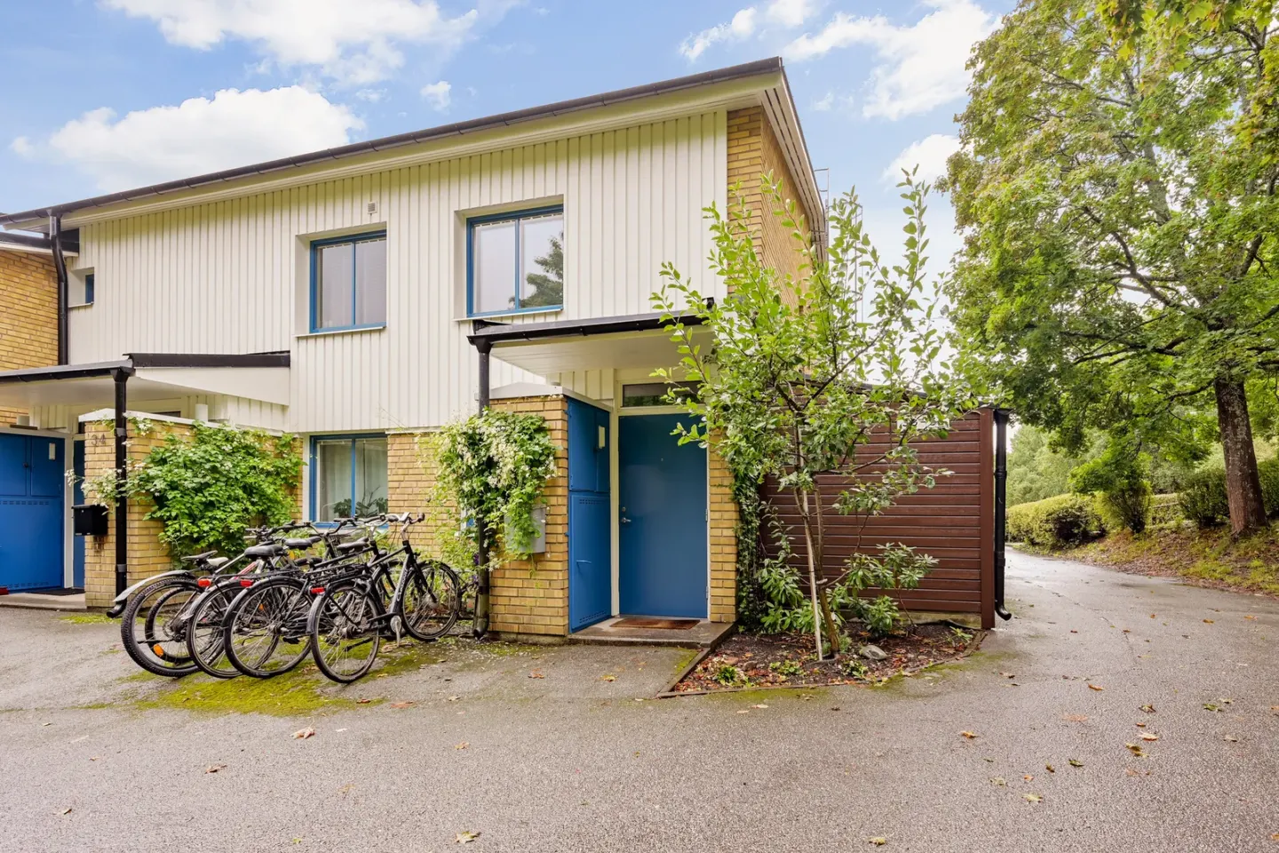 Bostadsrätt med 1,5 rum på Skogstorpsvägen 32 i Sollentuna, bild 2 av 4