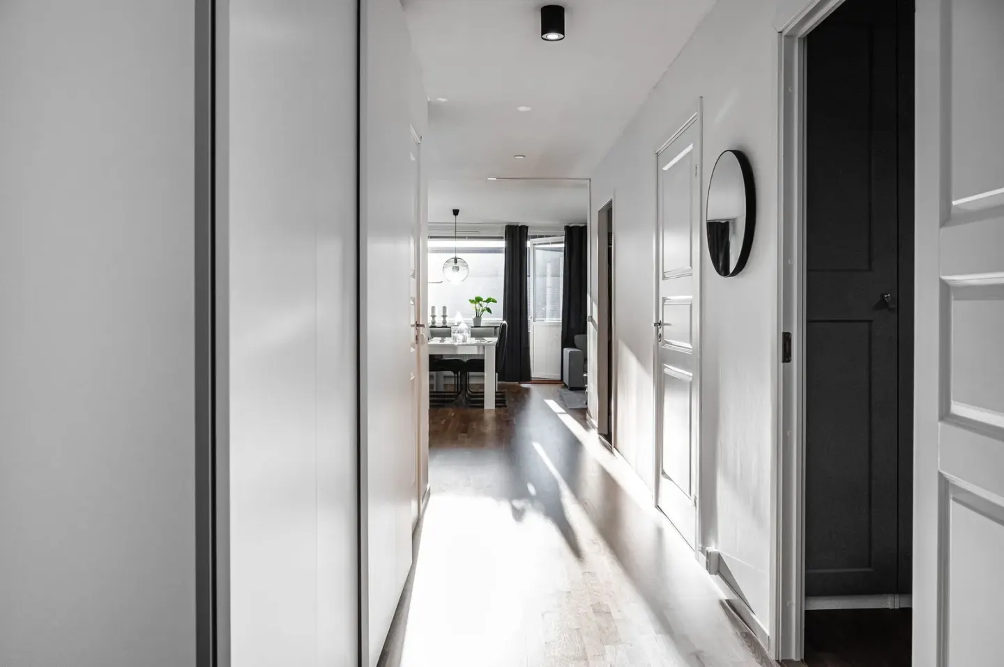 Bostadsrätt med 2 rum på Lundenvägen 11A i Skövde, bild 2 av 4