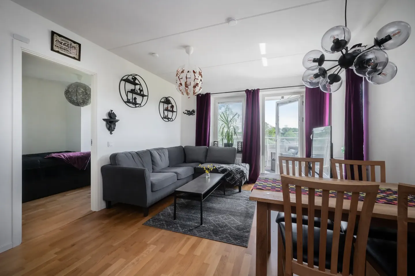 Bostadsrätt med 2 rum på Gamlegårdsvägen 12 i Huddinge, bild 2 av 4