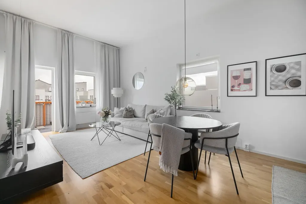 Bostadsrätt med 2 rum på Parkvägen 3 i Järfälla, bild 3 av 4
