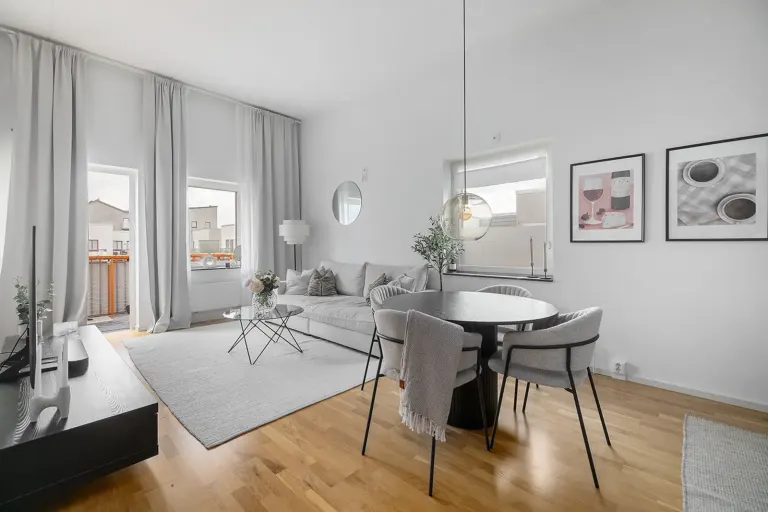 Bostadsrätt med 2 rum på Parkvägen 3 i Järfälla, bild 3 av 4