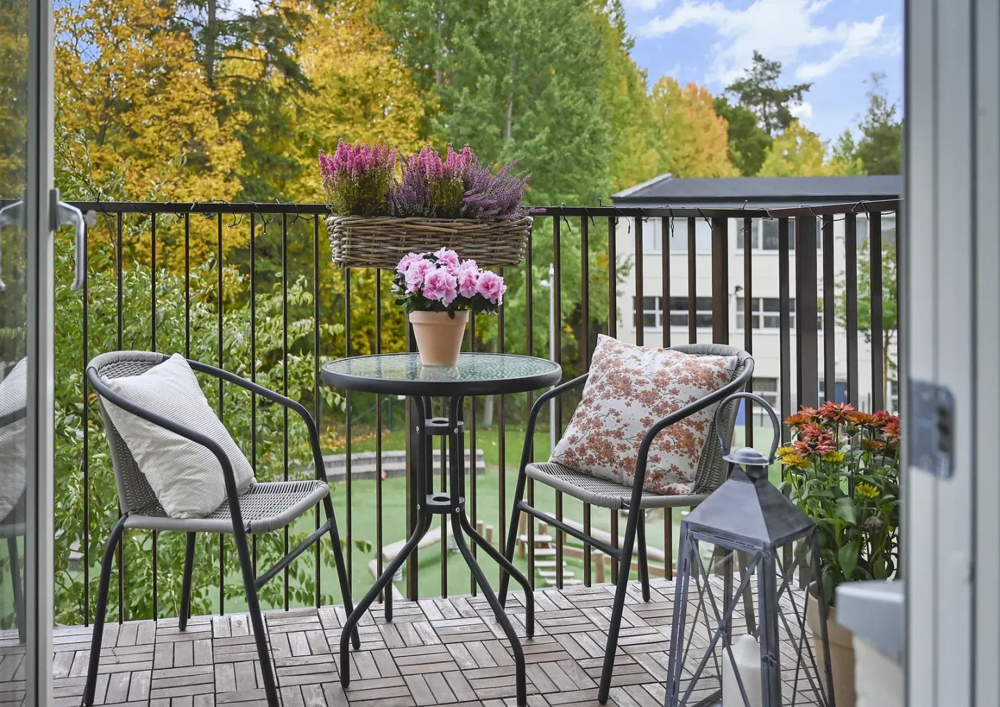 Bostadsrätt med 2 rum på Hovslagarevägen 23 i Sollentuna