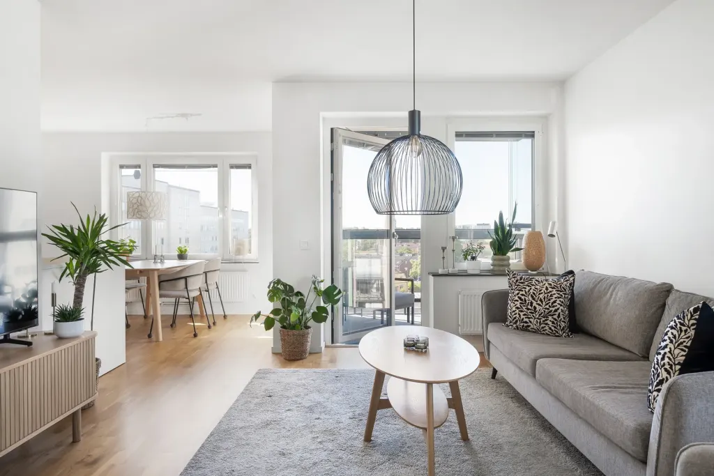 Bostadsrätt med 4 rum på Jämtlandsgatan 97 i Stockholm, bild 2 av 4