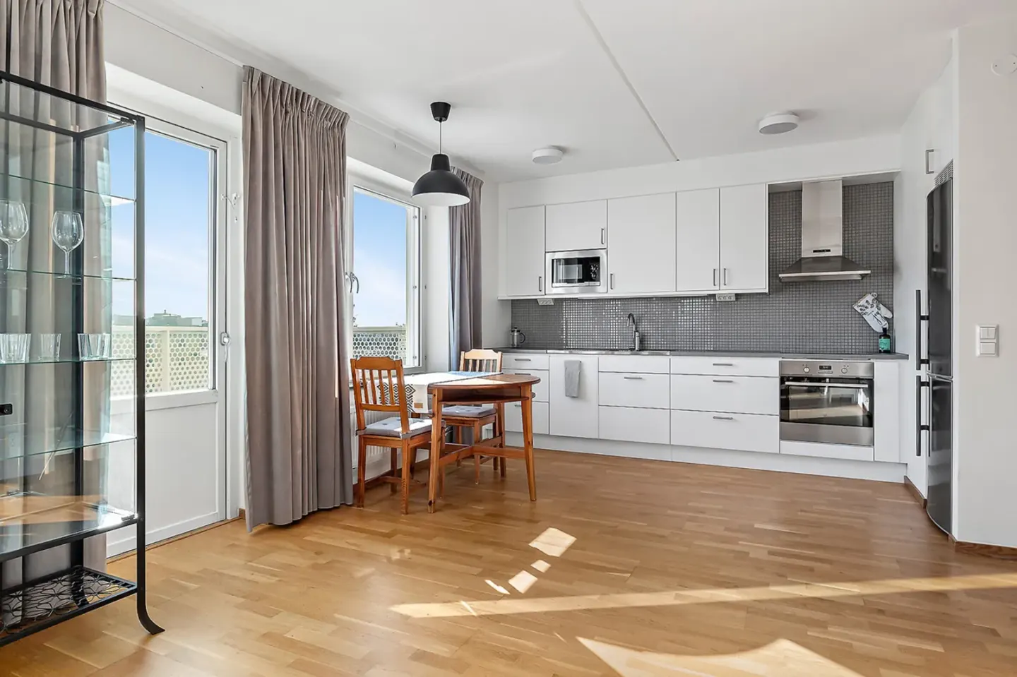 Bostadsrätt med 2 rum på Engelbrektsvägen 41A i Järfälla
