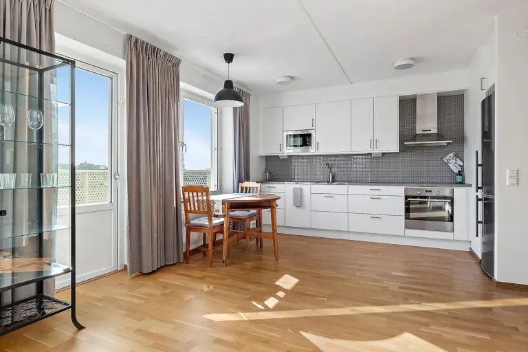 Bostadsrätt med 2 rum på Engelbrektsvägen 41A i Järfälla