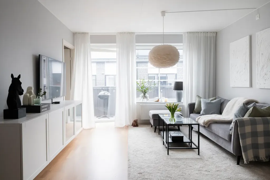Bostadsrätt med 2 rum på Lackerargränd 11 i Huddinge, bild 2 av 4