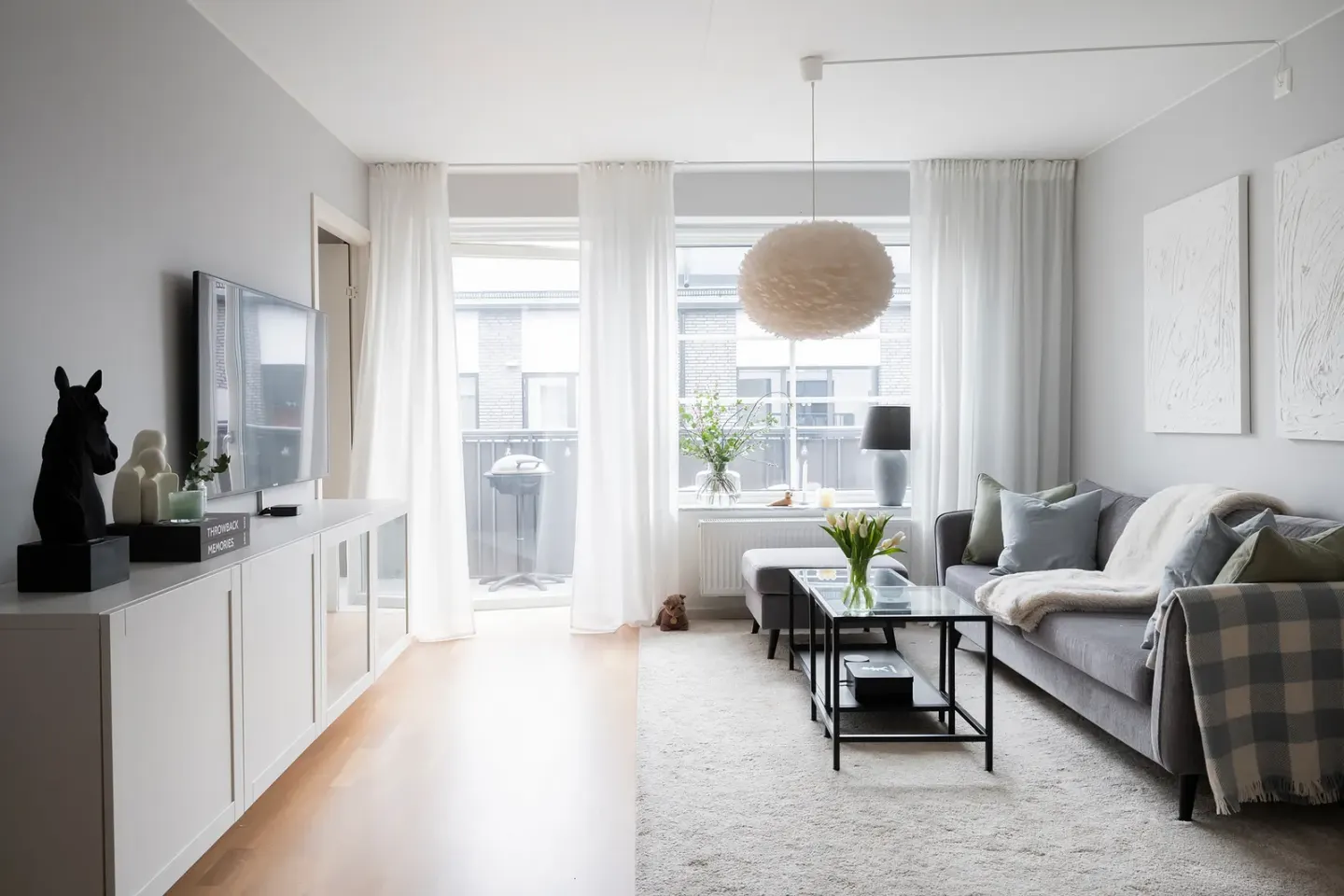 Bostadsrätt med 2 rum på Lackerargränd 11 i Huddinge, bild 2 av 4