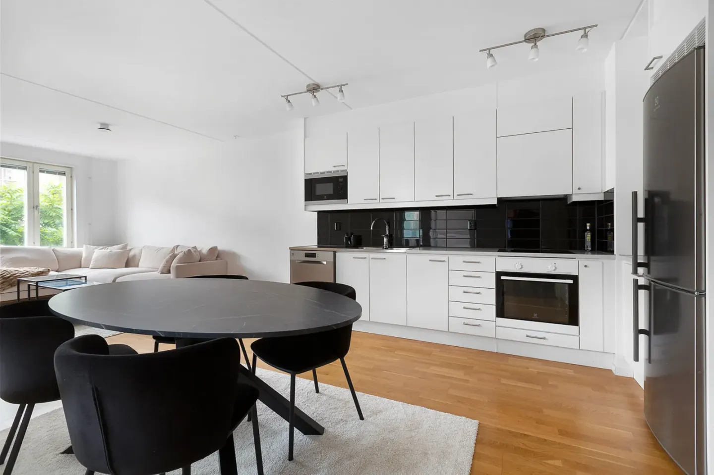 Bostadsrätt med 2 rum på Majorsvägen 16 i Järfälla, bild 3 av 4