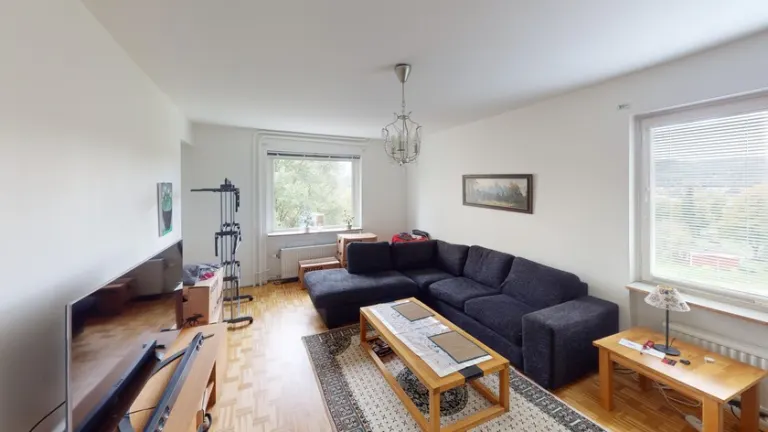 Hyresrätt med 2 rum på Nedre Furuskogsvägen 4 i Partille, bild 2 av 5