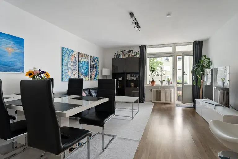 Bostadsrätt med 4 rum på Månadsvägen 41 i Järfälla, bild 3 av 4