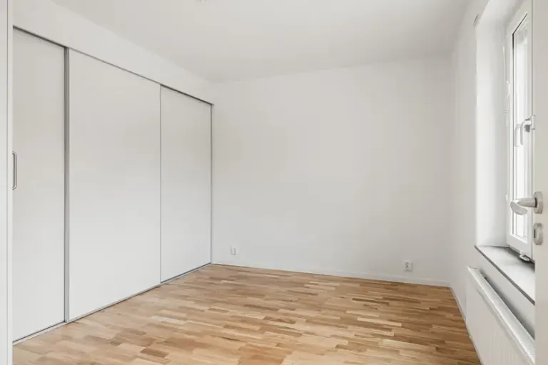 Hyresrätt med 4 rum på Sparres Väg 6 i Upplands-Bro, bild 2 av 5