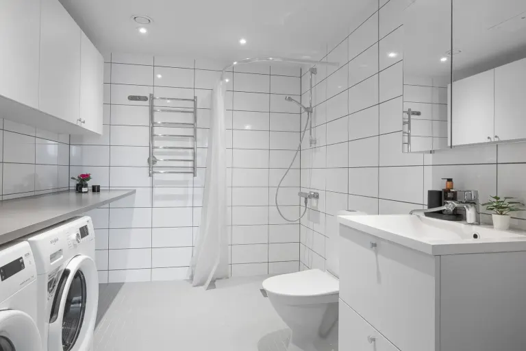 Bostadsrätt med 4 rum på Vällstavägen 27 i Upplands Väsby, bild 4 av 4