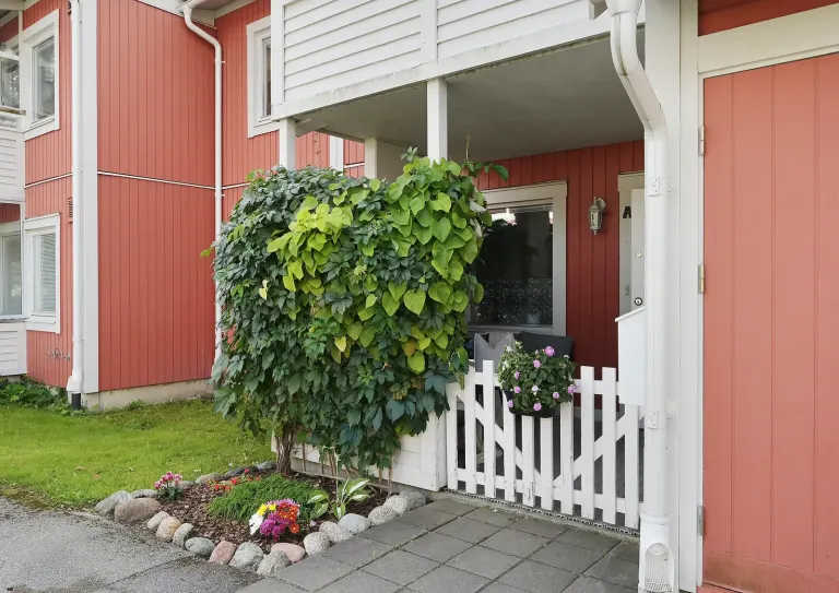 Bostadsrätt med 3 rum på Småbjörksvägen 18A i Stockholm