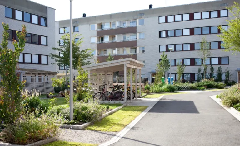 Hyresrätt med 3 rum på Hallonbergsvägen 7 i Sundbyberg, bild 2 av 3