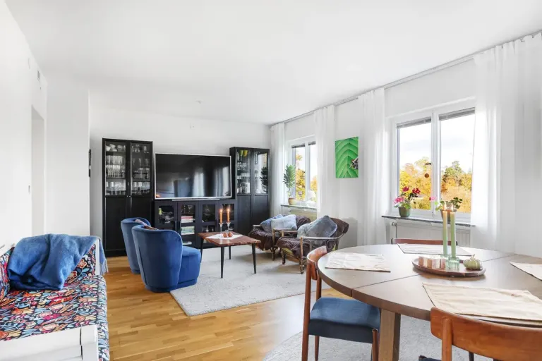 Bostadsrätt med 4 rum på Vretgränd 2 i Strängnäs, bild 3 av 4