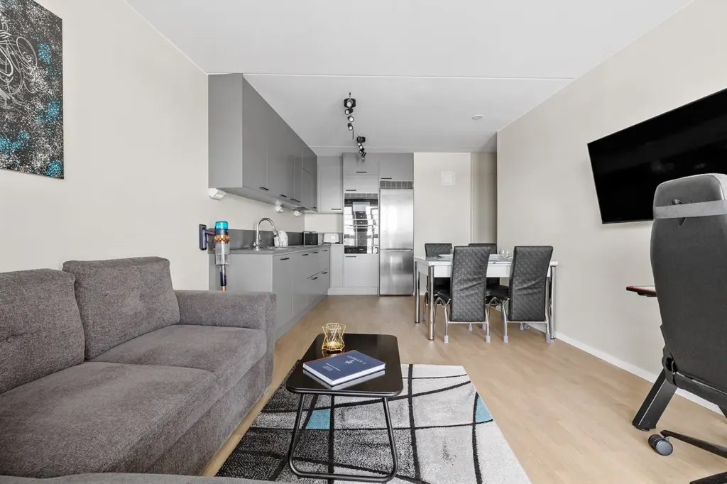 Bostadsrätt med 2 rum på Veddestastråket 7 i Järfälla, bild 3 av 4