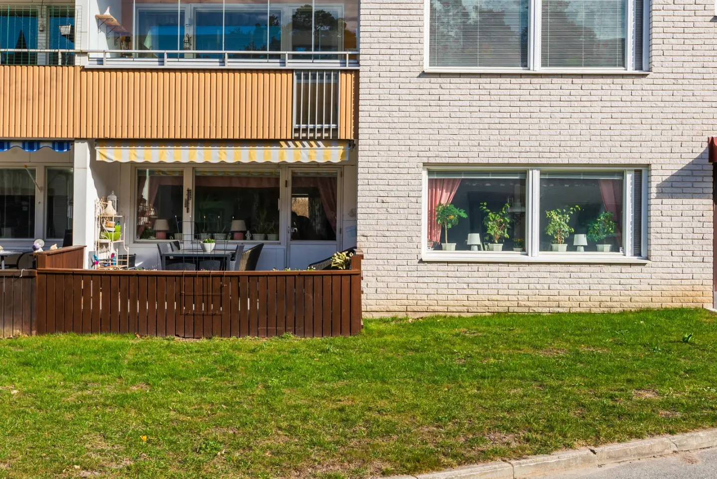 Bostadsrätt med 3 rum på Rönnbärsvägen 31 i Upplands-Bro, bild 2 av 4
