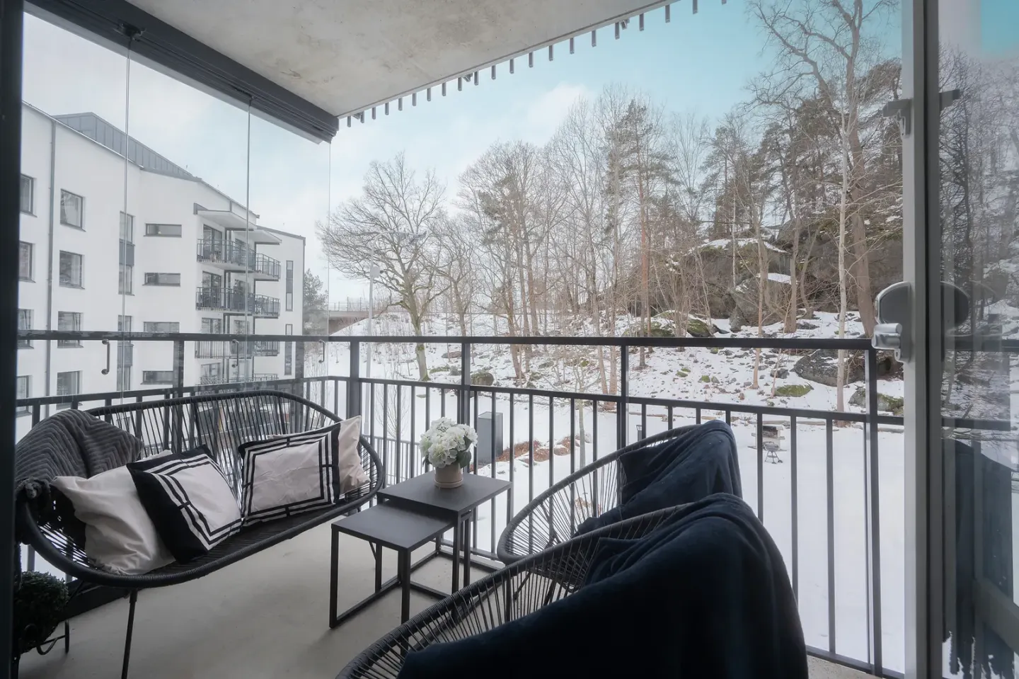 Bostadsrätt med 2 rum på Sköllerstagatan 56 i Stockholm, bild 3 av 4