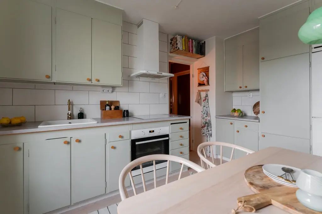 Bostadsrätt med 1 rum på Vikingavägen 13 i Huddinge, bild 3 av 4