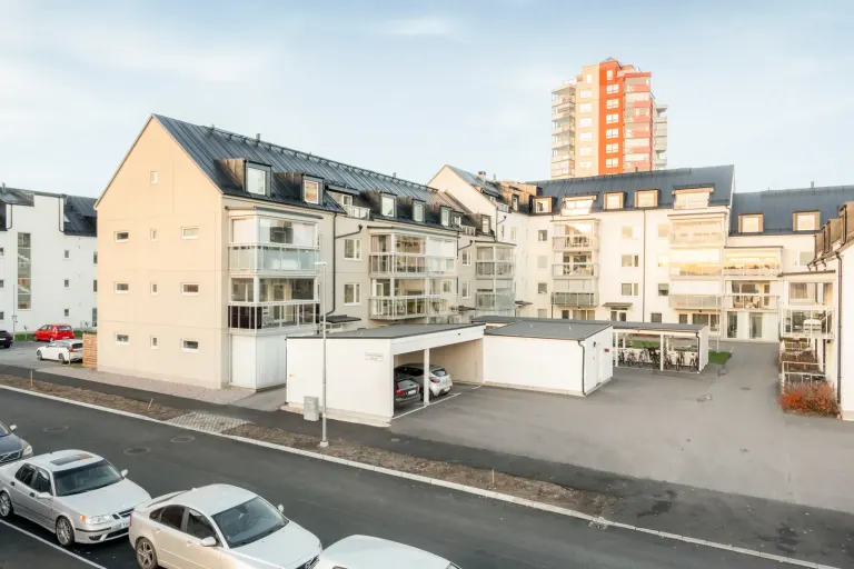 Bostadsrätt med 2 rum på Fotbollsvägen 12A i Nyköping, bild 2 av 4