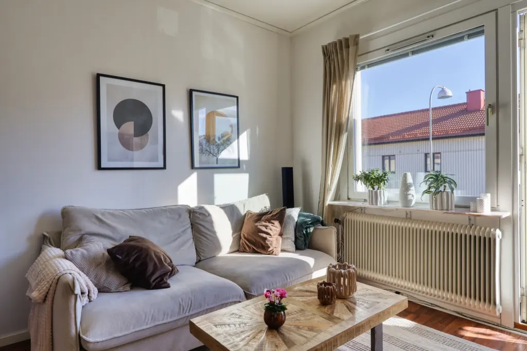Bostadsrätt med 2 rum på Gullrisgatan 5D i Göteborg, bild 2 av 4