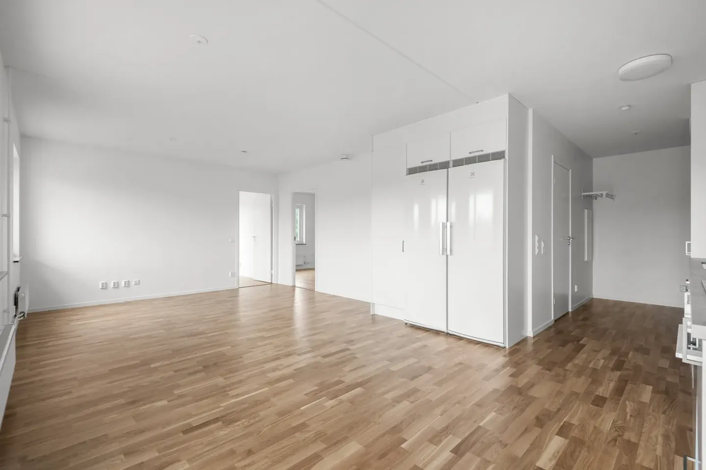 Bostadsrätt med 3 rum på Drivbänksvägen 13B i Stockholm, bild 3 av 4