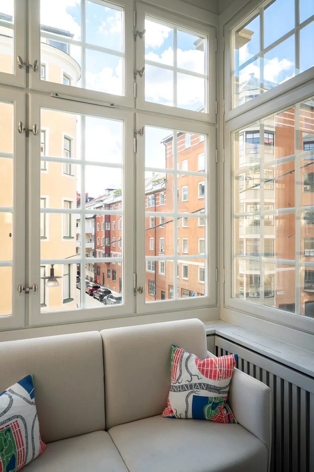 Bostadsrätt med 5 rum på Grev Turegatan 50 i Stockholm, bild 3 av 5