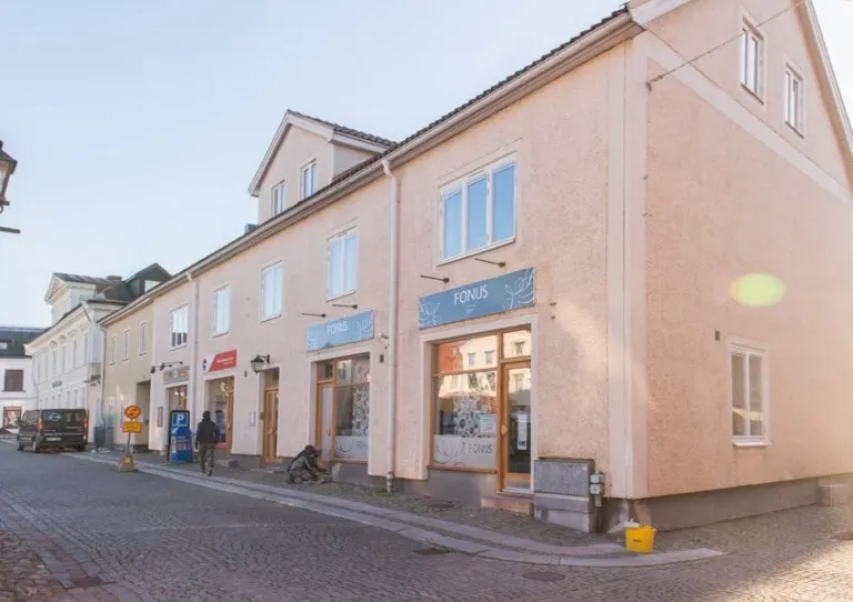 Hyresrätt med 2 rum på Stora Torget 3 i Vadstena, bild 3 av 5