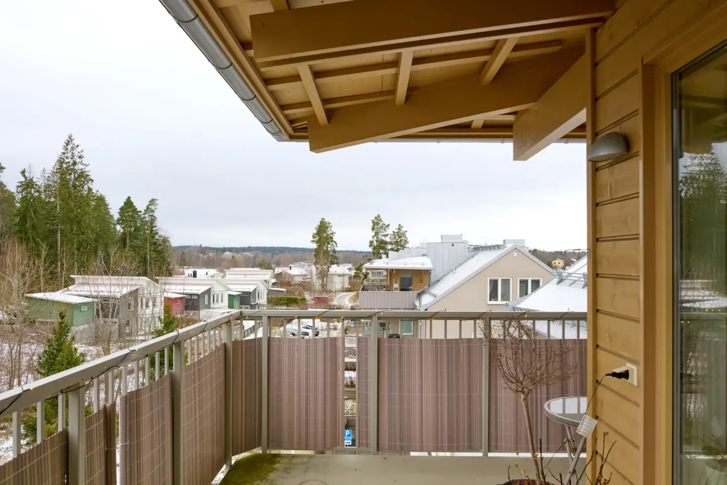 Bostadsrätt med 4 rum på Vistabergs allé 42 i Huddinge, bild 3 av 4