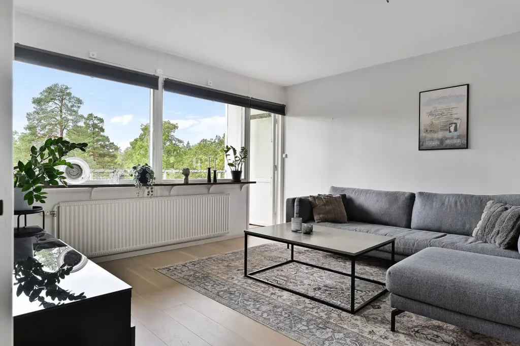 Bostadsrätt med 2 rum på Tornslingan 47 i Huddinge, bild 2 av 4