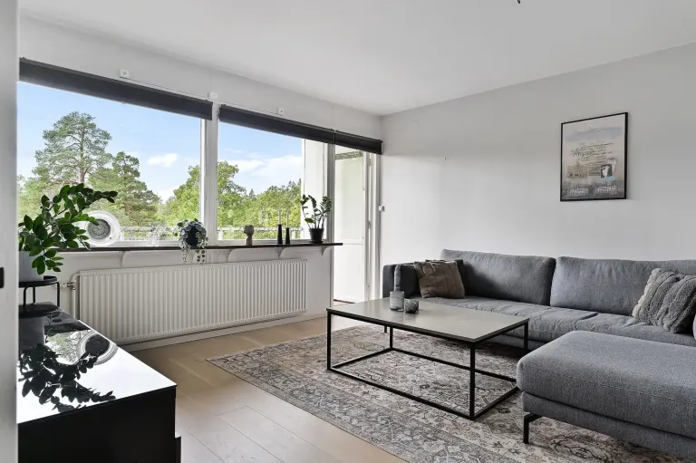 Bostadsrätt med 2 rum på Tornslingan 47 i Huddinge, bild 2 av 4