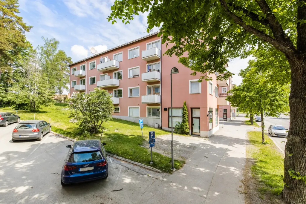 Bostadsrätt med 2 rum på Intagsgatan 5B i Eskilstuna, bild 2 av 4