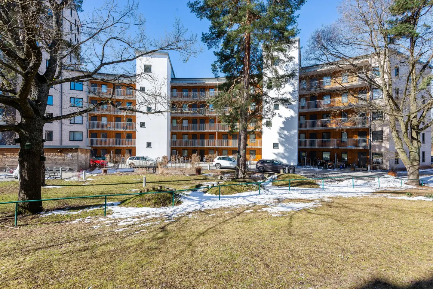 Bostadsrätt med 2 rum på Pressarvägen 27 i Järfälla, bild 2 av 4