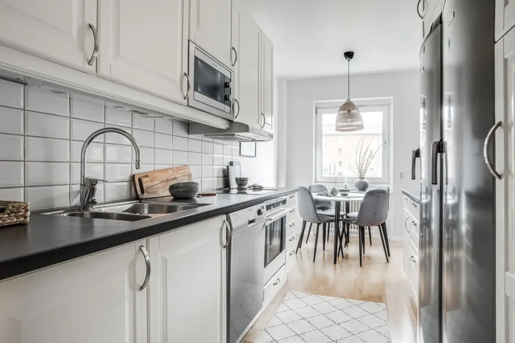 Bostadsrätt med 2 rum på Arvid Lindmansgatan 25B i Göteborg, bild 3 av 4