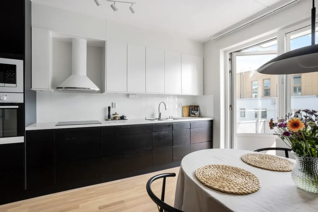 Bostadsrätt med 3 rum på Gripengatan 9 i Järfälla, bild 2 av 4