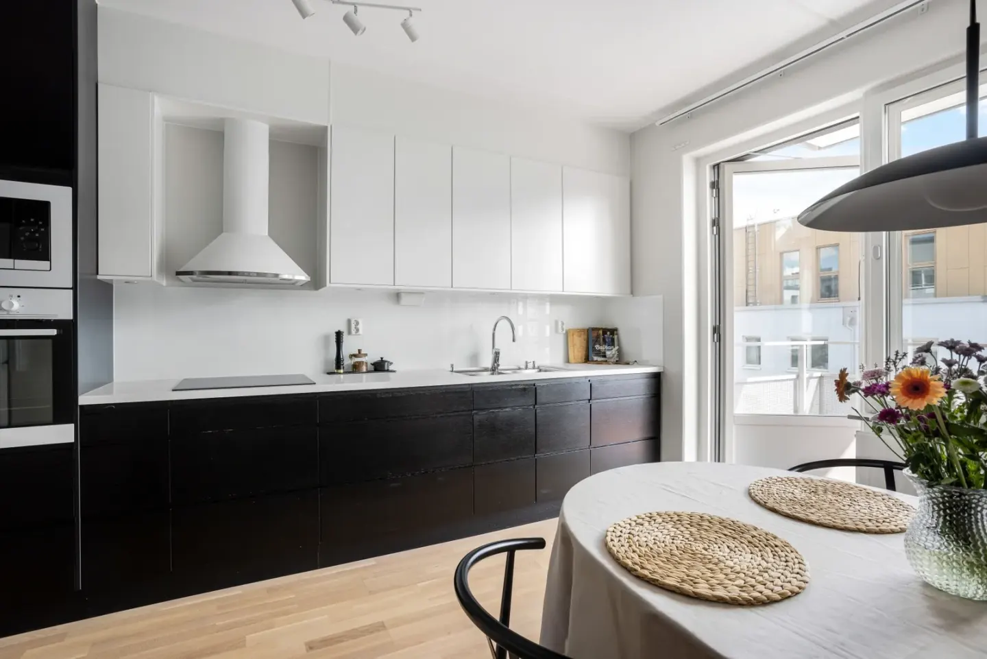 Bostadsrätt med 3 rum på Gripengatan 9 i Järfälla, bild 2 av 4
