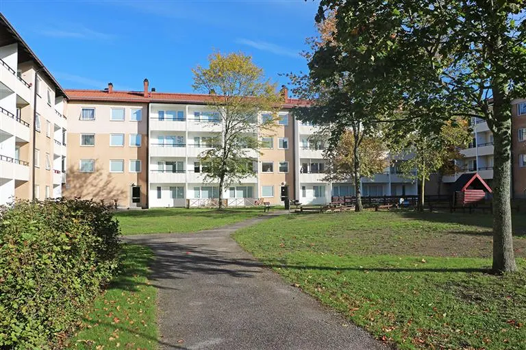Hyresrätt med 3 rum på Ringvägen 57 E i Köping, bild 2 av 2