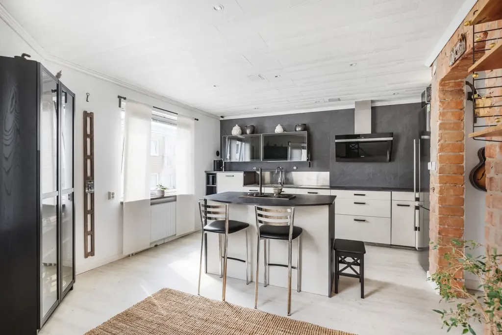 Bostadsrätt med 2 rum på Östra Åsgatan 13 i Eskilstuna, bild 3 av 4